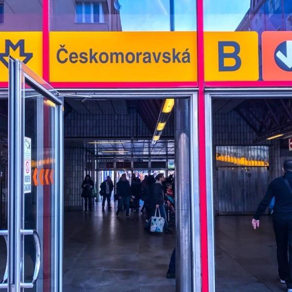 Apartment Ceskomoravska - O2 Arena 布拉格 外观 照片