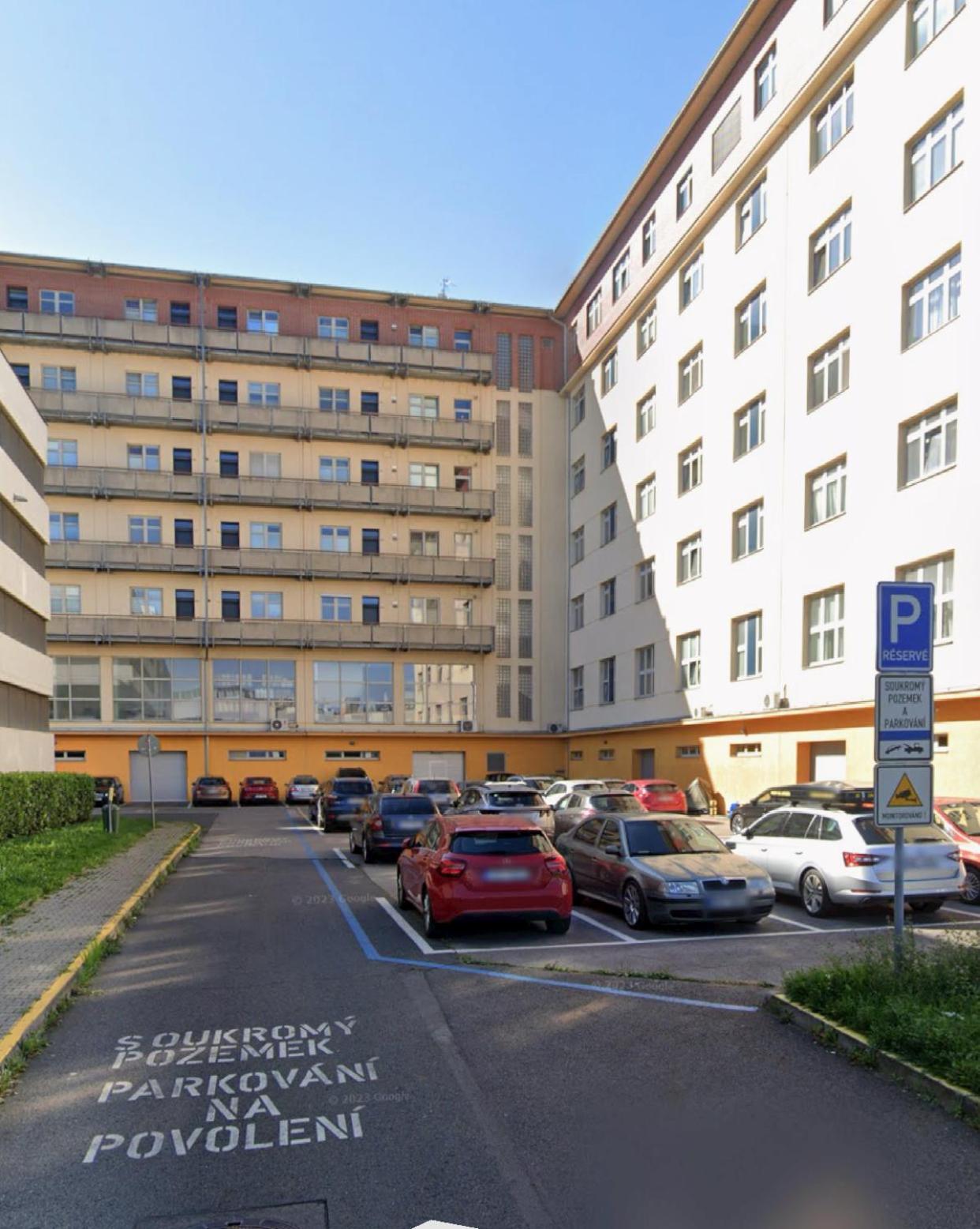 Apartment Ceskomoravska - O2 Arena 布拉格 外观 照片
