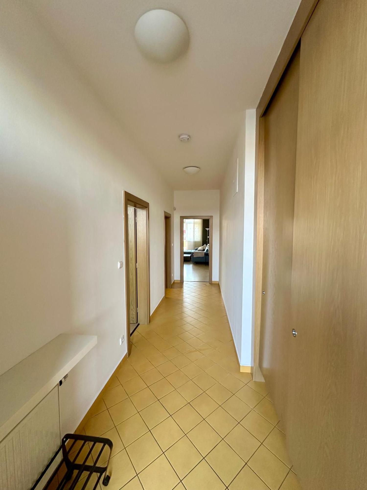 Apartment Ceskomoravska - O2 Arena 布拉格 外观 照片
