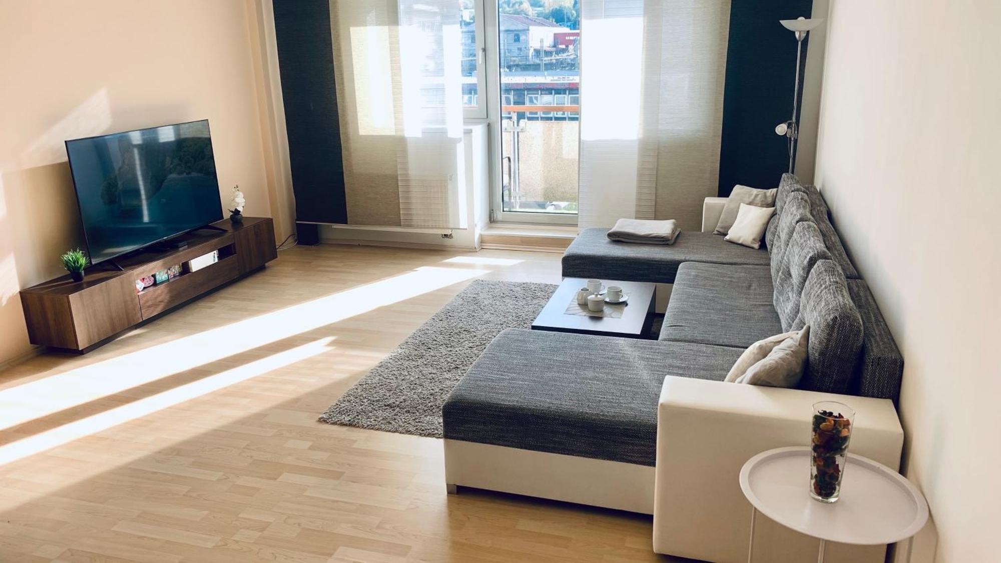 Apartment Ceskomoravska - O2 Arena 布拉格 外观 照片